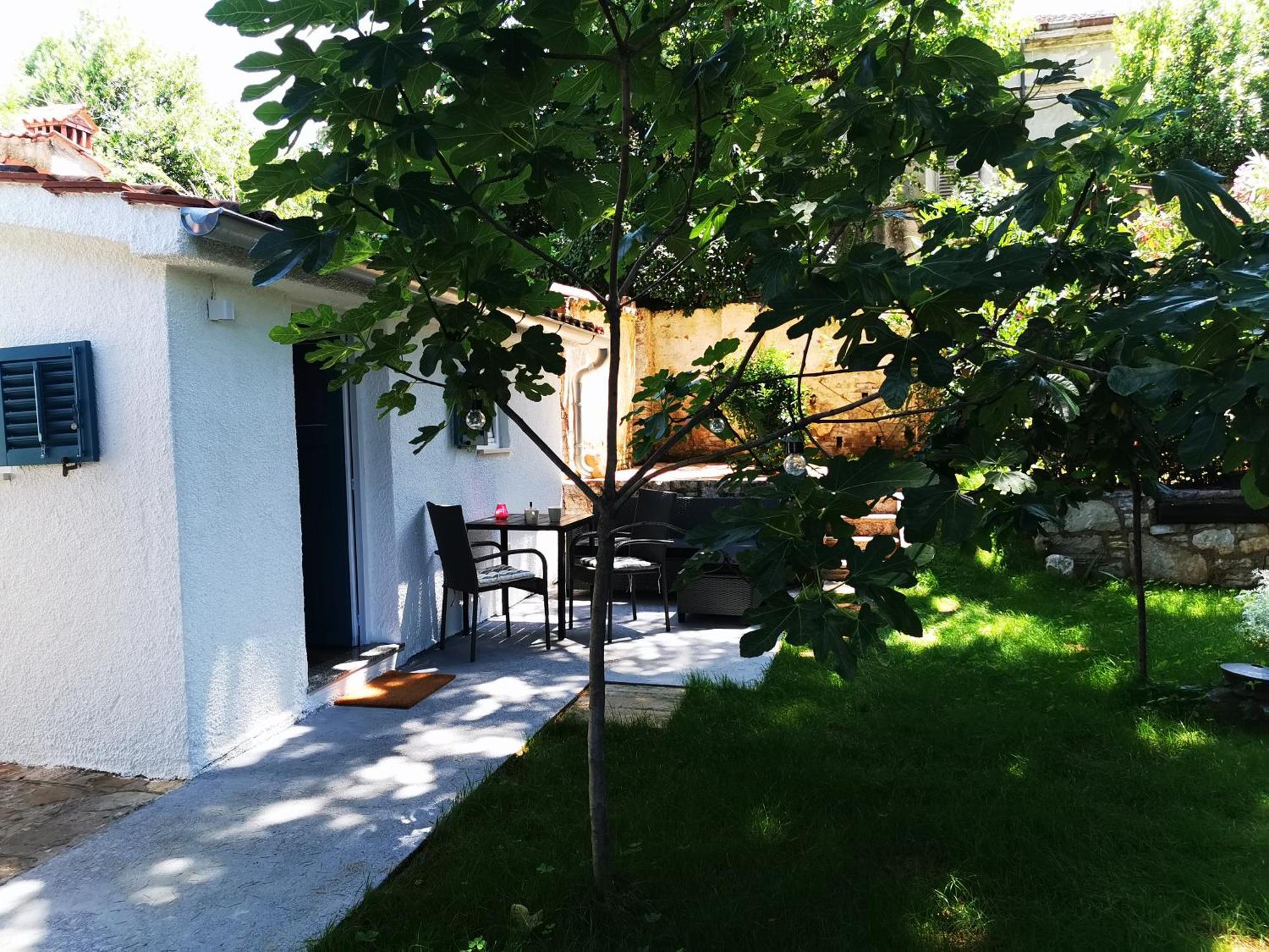 Lux Apartments In Downtown Pula Dış mekan fotoğraf