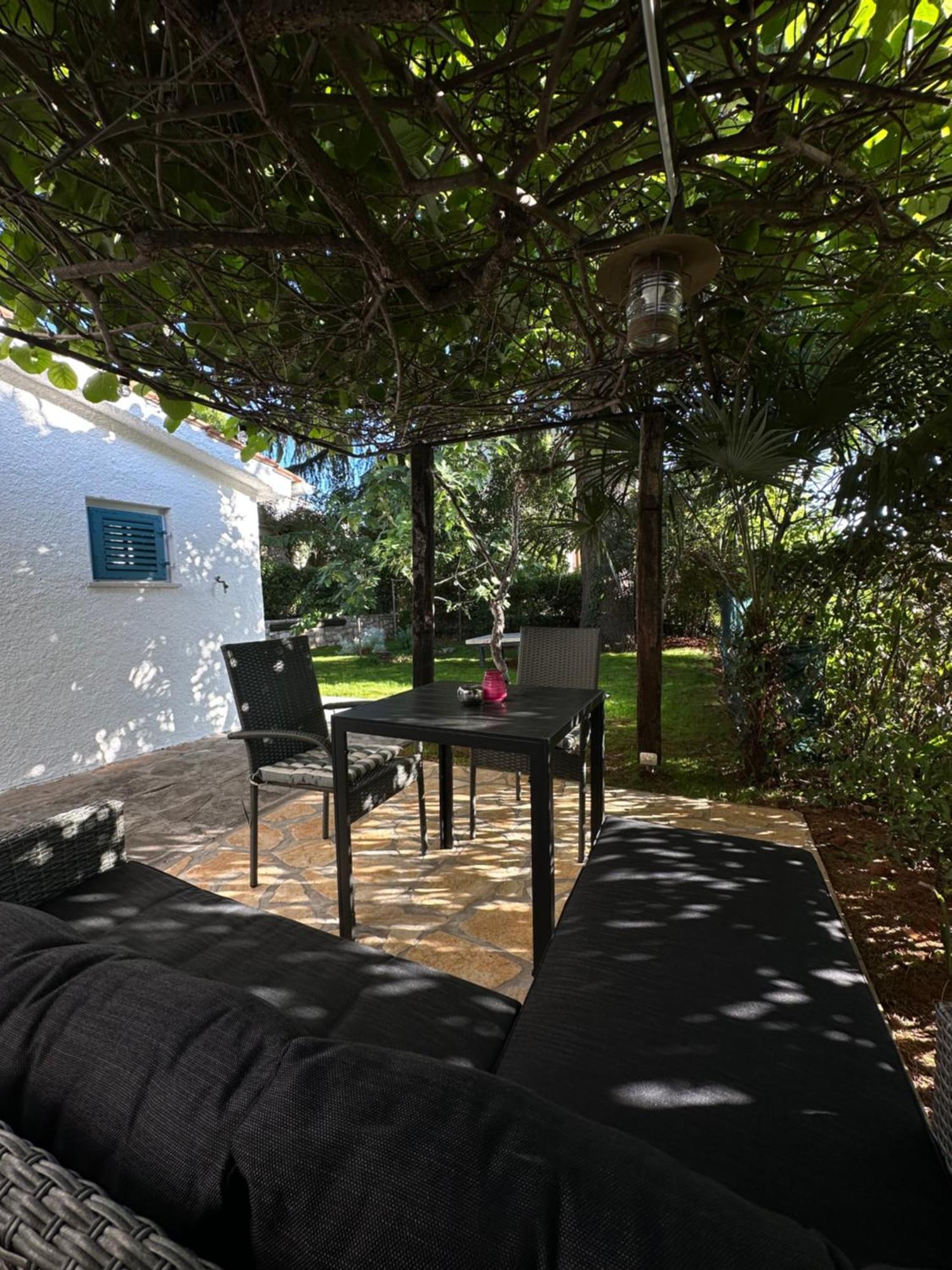 Lux Apartments In Downtown Pula Dış mekan fotoğraf